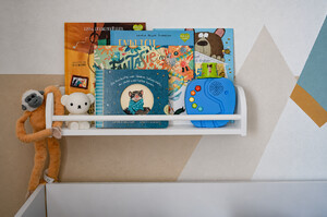 Shelf basic snow