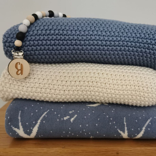 Cotton_blankets_blueberry_milk_fly_blue_01.jpg