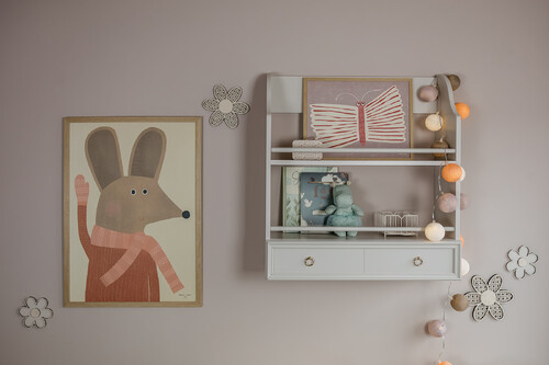 Royal_latte_shelf_01.jpg