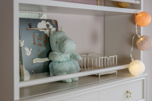 Royal_latte_shelf_02.jpg